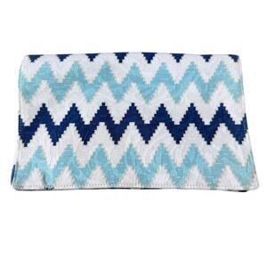 Shiraleah Chicago Aster Clutch Blue White Chevron Print Bag Purse